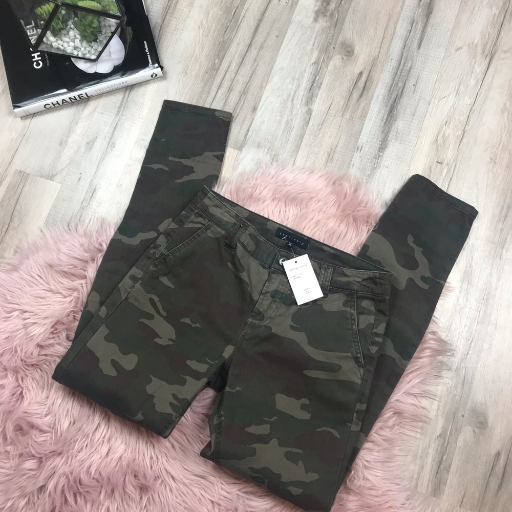 Nwt sanctuary camo jeans